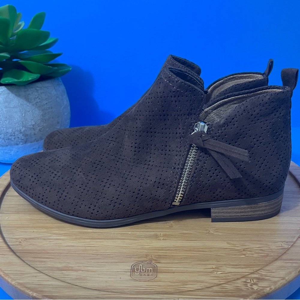 Dr Scholl’s Brown Suede Western Bootie Women’s 9  Perforated Block Heel Boot